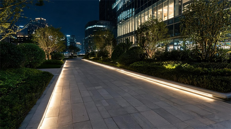 夜晚城市景观道路.JPG 夜晚城市景观道路.JPG