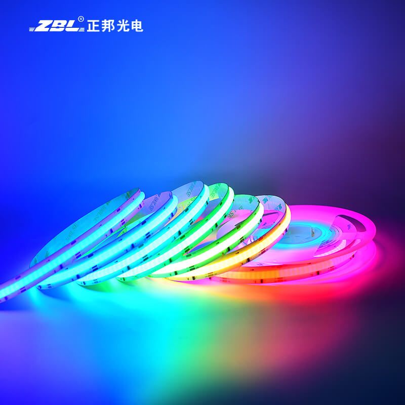 COB幻彩840灯每米流水跑马渐变灯带DC24V